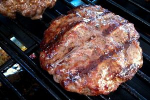 Hamburguesas a la parrilla