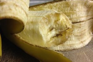 La cáscara de plátano aporta muchos beneficios para la salud