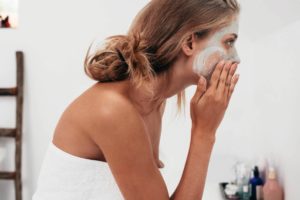 Como aplicar correctamente una mascarilla facial