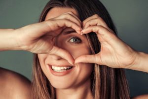 Cómo cuidar el contorno de ojos