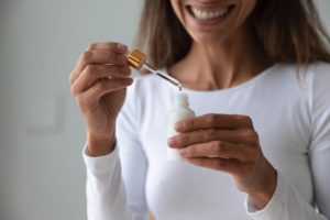 Principales diferencias entre el sérum y la crema hidratante
