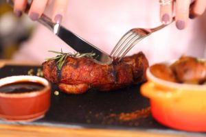 Engorda comer carne