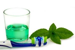 enjuagues-bucales-naturales
