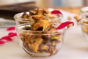 Receta de frutas secas y especias con almíbar