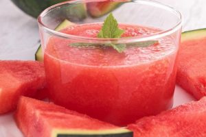 Cómo hacer un gazpacho de sandía