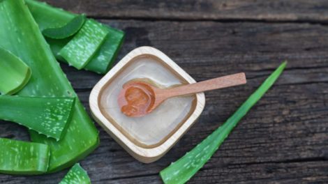 Gel de áloe vera para las estrías