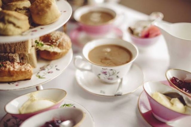 La Hora Del T tea Time Curiosidades De Esta Tradici n Brit nica la-hora-del-t-tea-time-curiosidades-de-esta-tradici-n-brit-nica