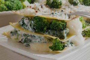 Cómo hacer una lasaña vegetariana de brócoli
