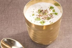 Remedio de leche con comino contra las flatulencias