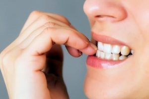 Truco para dejar de morderte las uñas