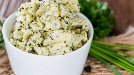 Cómo aromatizar la mantequilla