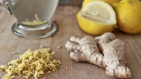 Cómo hacer un remedio de jengibre con jugo de limón