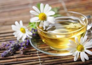 6 infalibles remedios naturales para tratar las migrañas - Natursan