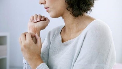 Los síntomas habituales que causa la alergia al huevo