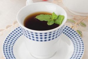 Delicioso té negro con menta
