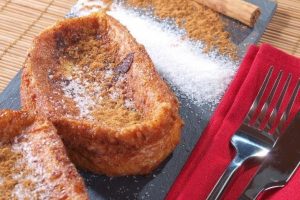 Deliciosas torrijas de vino tinto