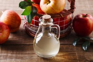 Vinagre de manzana para los piojos