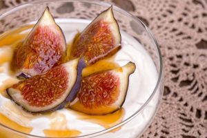 yogur-con-higos-y-miel