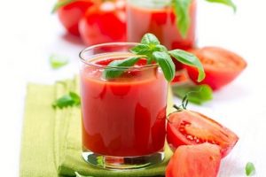 Cómo preparar un jugo de tomate, espinacas y espárragos